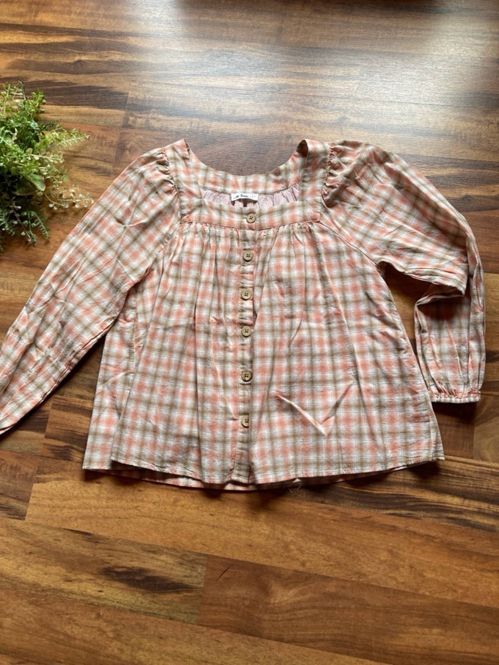 In Loom Small plaid long sleeve square neck button shirt